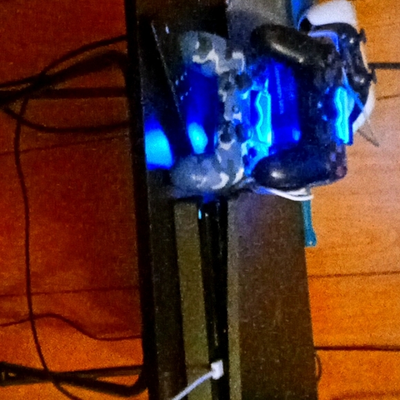 PS4 game controller charger two controllers